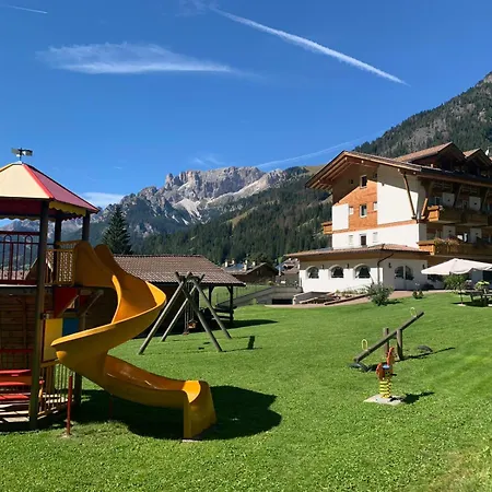 Hotel Alpenhotel Panorama Campitello di Fassa